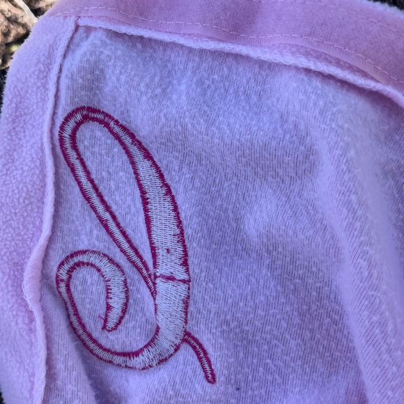 SOFT PINK WRAP AROUND TOWEL OUTFIT WITH A C MONOGRAM - Picture 8 of 8